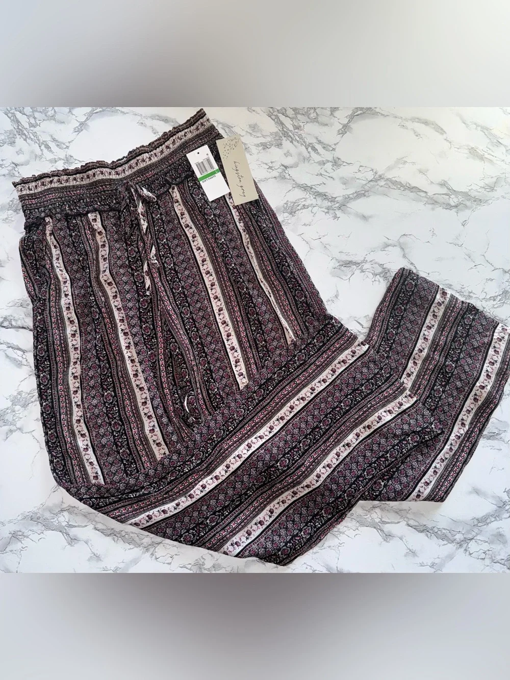 Wide Leg Drawstring Pants - Picture 4 of 4